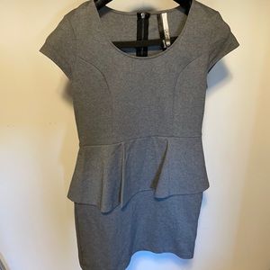 Kensie, grey dress, size M